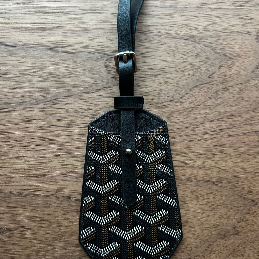 Black and White Patterned Luggage Tag
